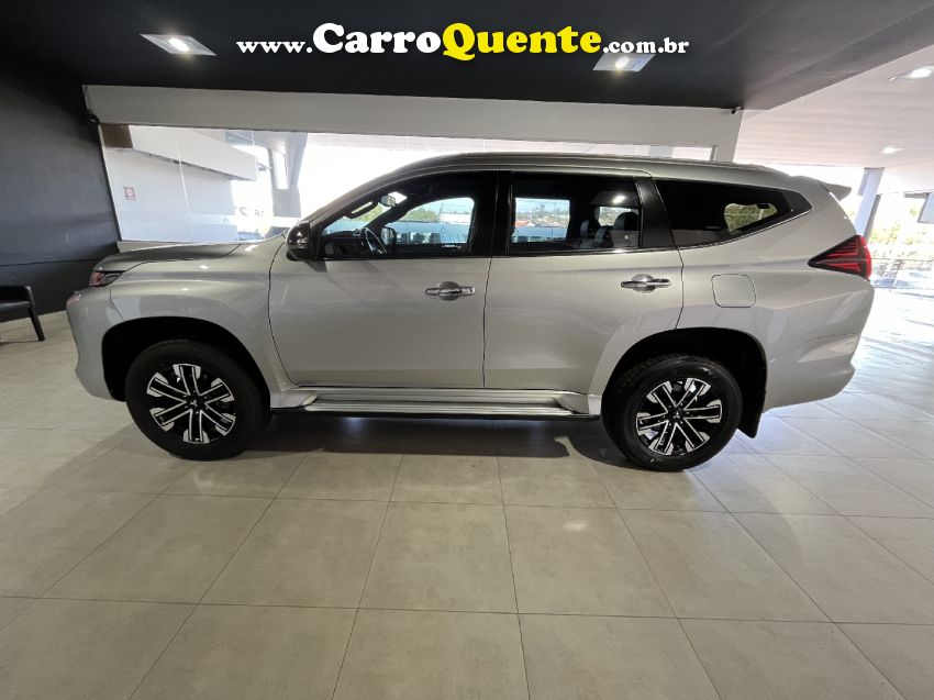 Mitsubishi PAJERO SPORT 2.4 16V MIVEC TURBO DIESEL HPE-S AWD AUTOMÁTICO - Loja