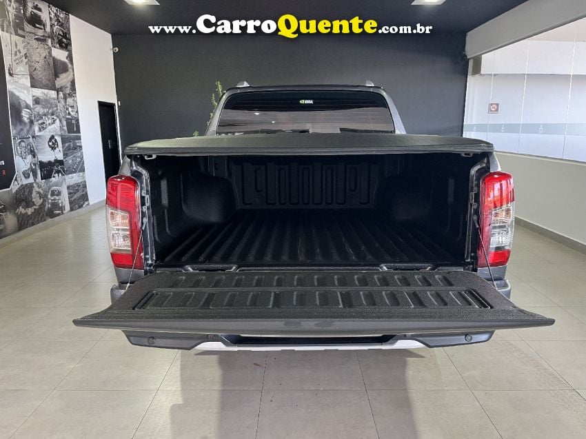 Mitsubishi L200 TRITON 2.4 16V TURBO DIESEL SPORT HPE-S CD 4P 4X4 AUTOMÁTICO - Loja