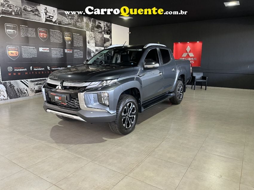 Mitsubishi L200 TRITON 2.4 16V TURBO DIESEL SPORT HPE-S CD 4P 4X4 AUTOMÁTICO - Loja