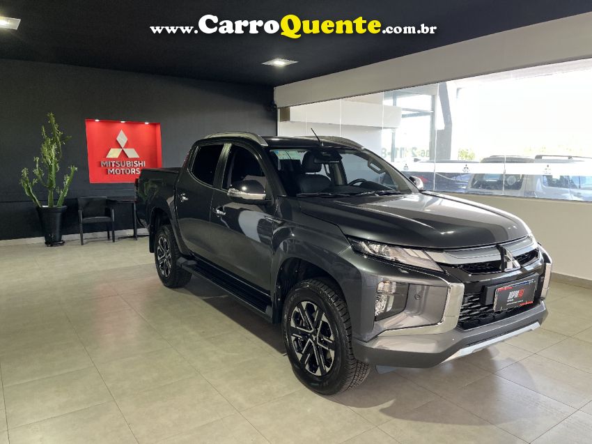 Mitsubishi L200 TRITON 2.4 16V TURBO DIESEL SPORT HPE-S CD 4P 4X4 AUTOMÁTICO - Loja