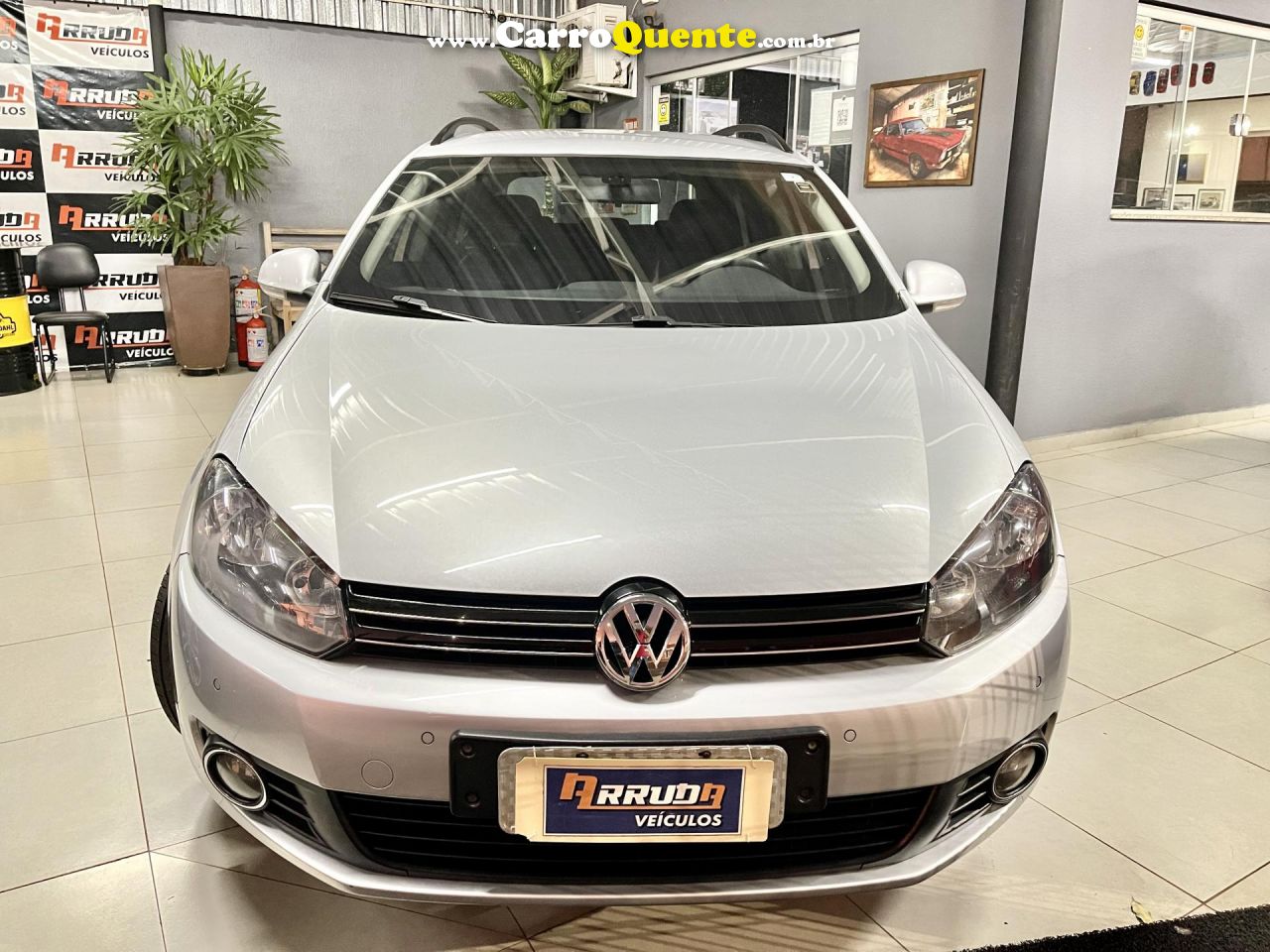 VOLKSWAGEN   JETTA VARIANT 2.5 20V 170CV TIPTRONIC   PRATA 2012 2.5 GASOLINA - Loja