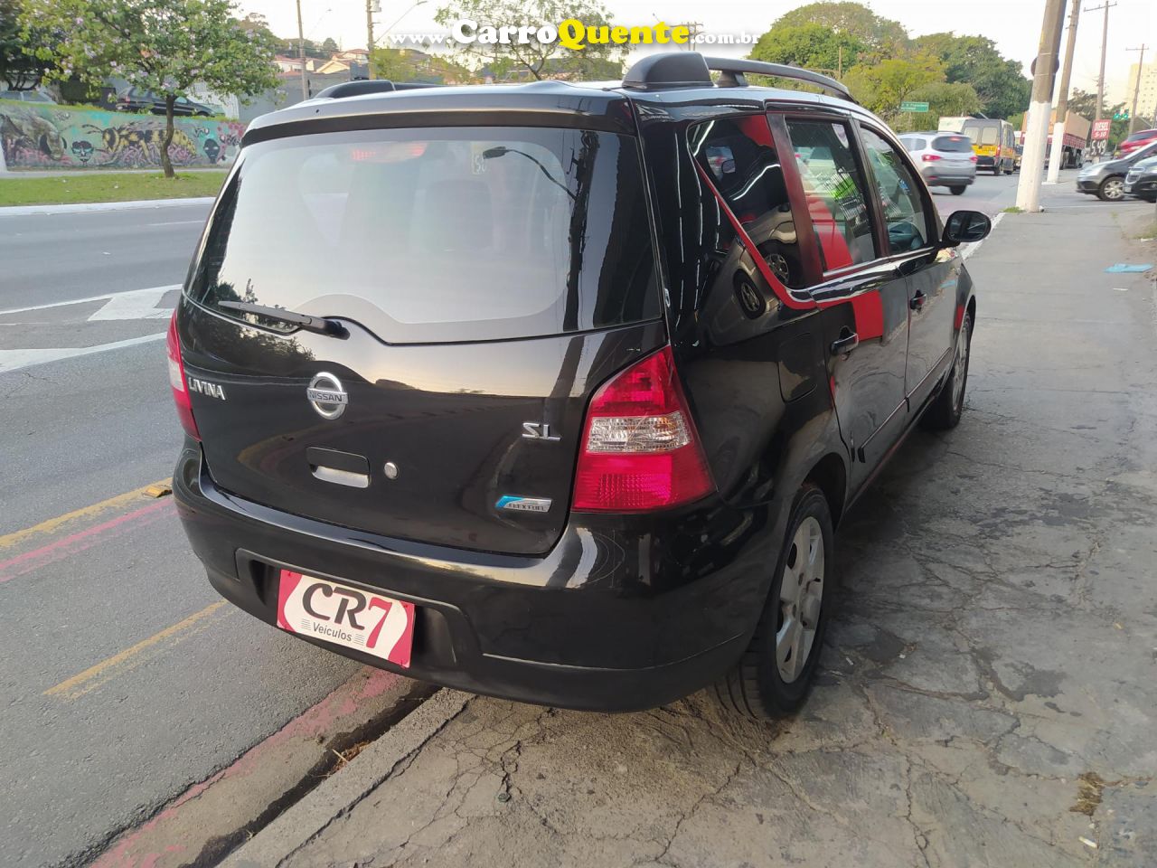 NISSAN   LIVINA SL 1.6 16V FLEX FUEL 5P   PRETO 2010 1.6 FLEX - Loja