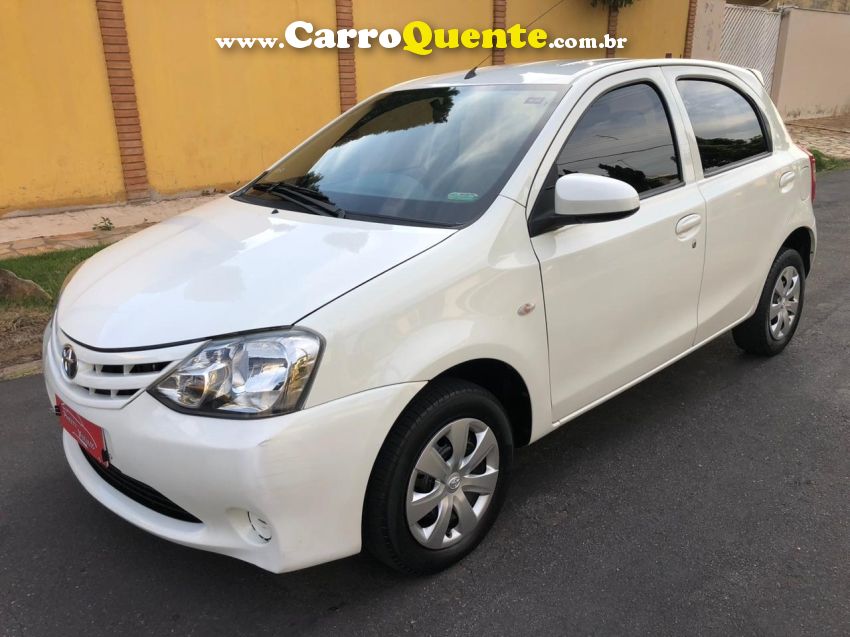 Toyota ETIOS 1.3 X 16V FLEX 4P MANUAL - Loja