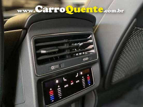 AUDI Q8 3.0 TFSI PERFORMANCE BLACK QUATTRO - Loja