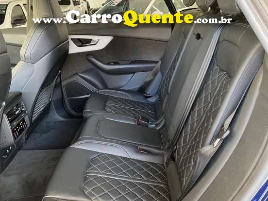 AUDI Q8 3.0 TFSI PERFORMANCE BLACK QUATTRO - Loja