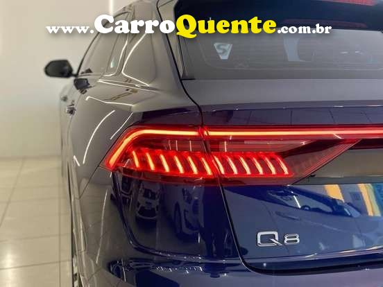 AUDI Q8 3.0 TFSI PERFORMANCE BLACK QUATTRO - Loja