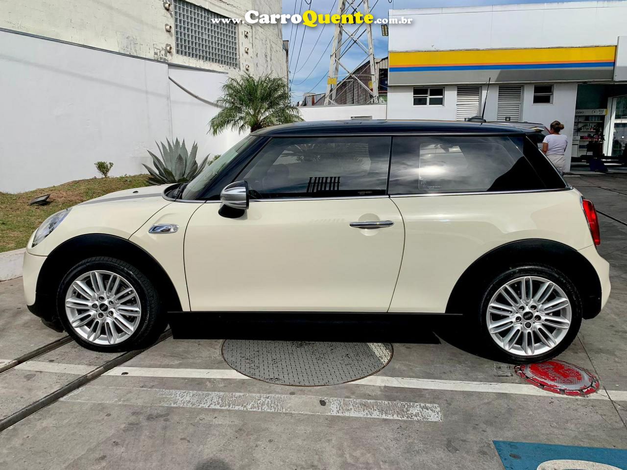 MINI   COOPER S 2.0 TURBO 16V 3P AUT.   BRANCO 2016 2.0 GASOLINA - Loja