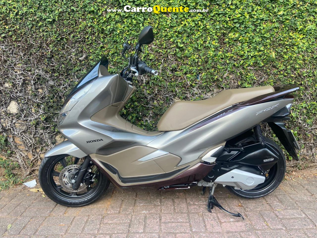 HONDA   PCX 150DLX   PRATA 2022 150 GASOLINA - Loja