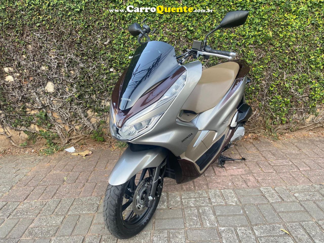 HONDA   PCX 150DLX   PRATA 2022 150 GASOLINA - Loja