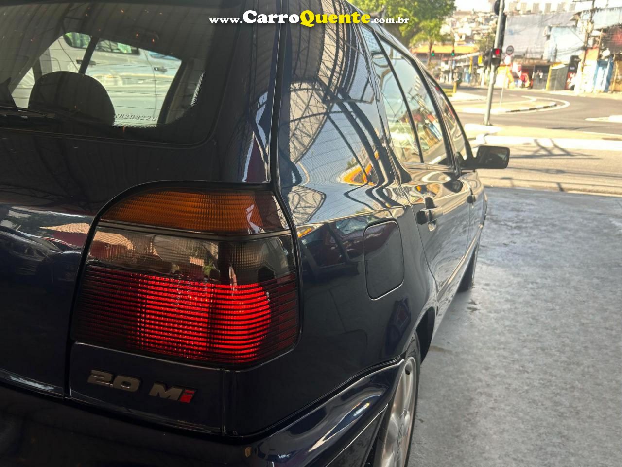 VOLKSWAGEN   GOLF GLX 2.0 4P   AZUL 1998 2.0 GASOLINA - Loja