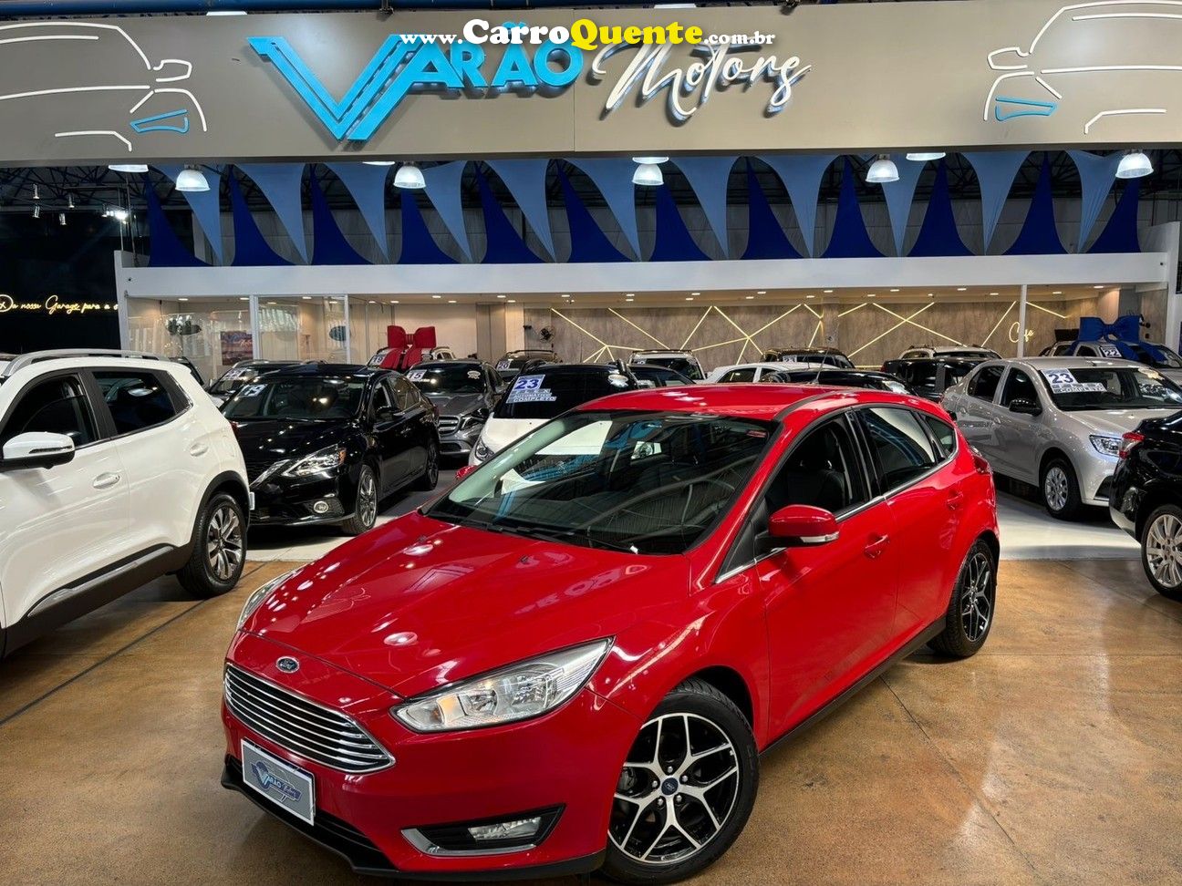 FORD FOCUS 2.0 TITANIUM HATCH 16V - Loja