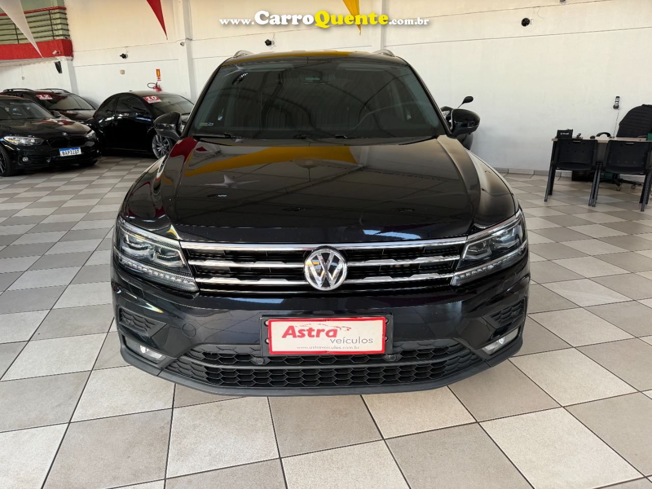 Tiguan Allspace Comfortline 1.4 250 TSI DSG 2018/2018 Volkswagen - Loja