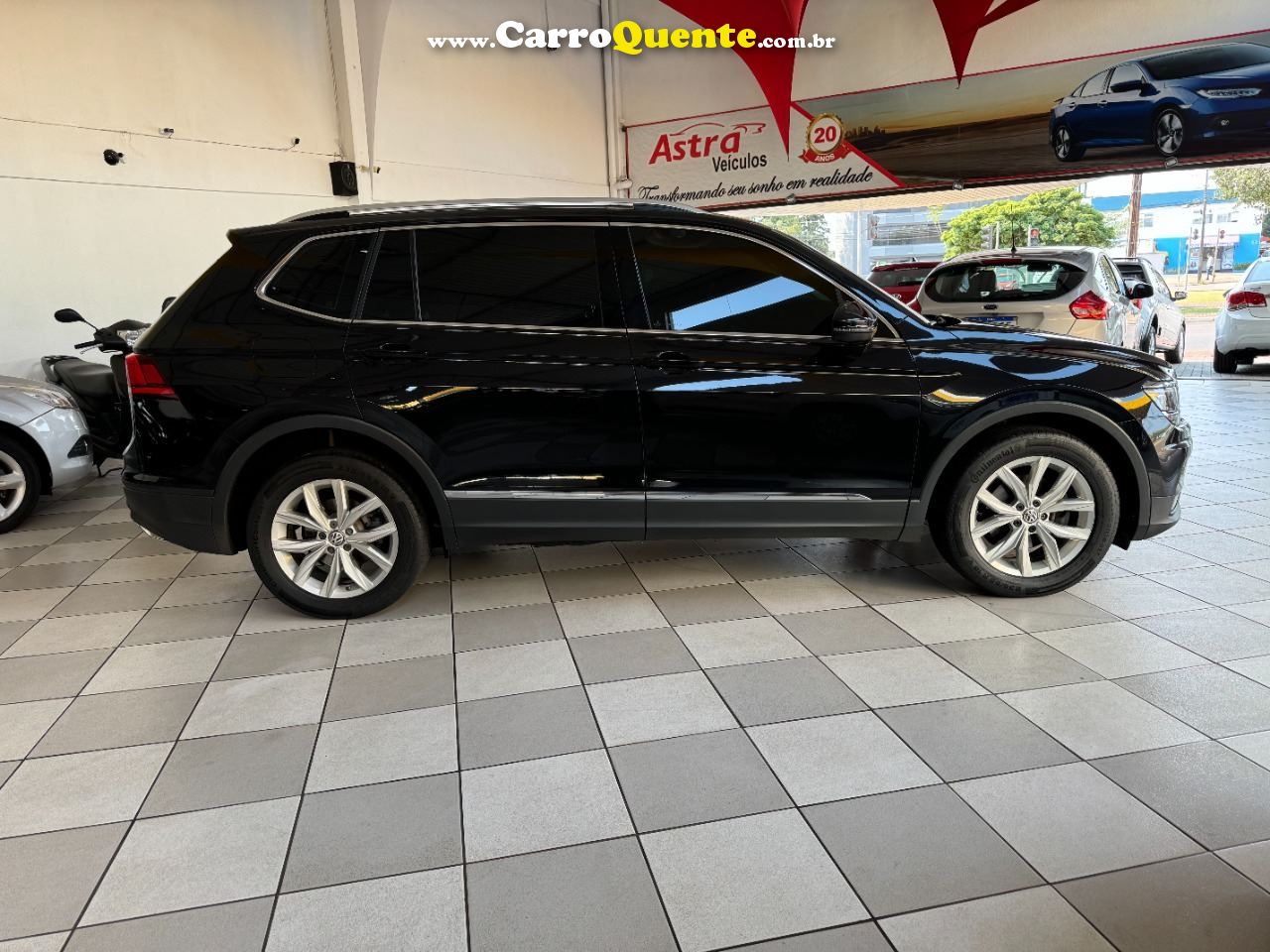 Tiguan Allspace Comfortline 1.4 250 TSI DSG 2018/2018 Volkswagen - Loja