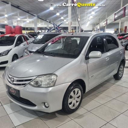 TOYOTA   ETIOS XS  1.3 FLEX 16V 5P MEC.   PRATA 2013 1.3 FLEX