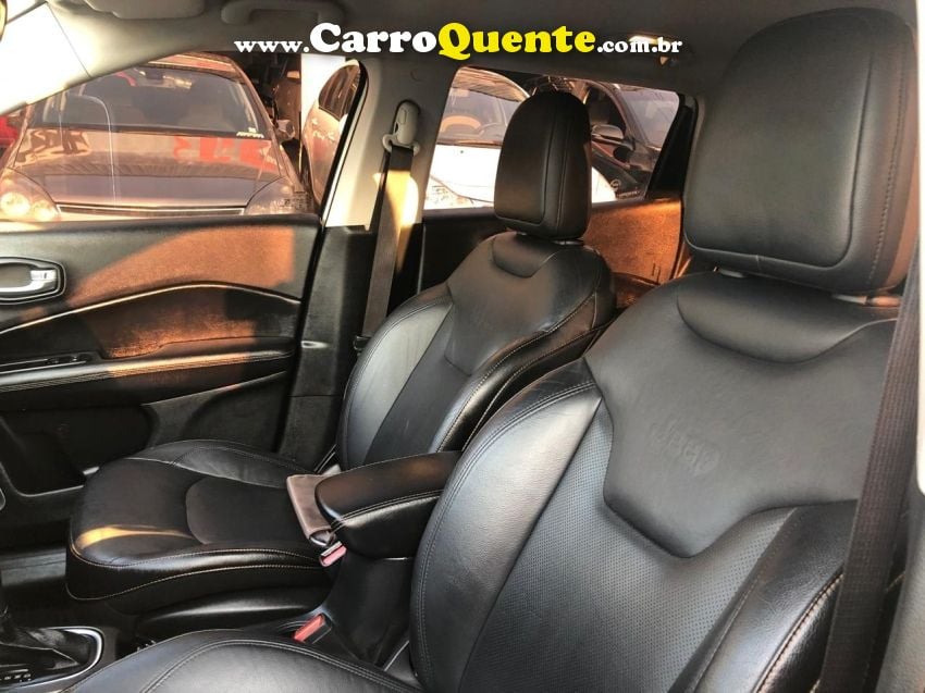 JEEP COMPASS 2.0 16V DIESEL LONGITUDE 4X4 AUTOMÁTICO - Loja