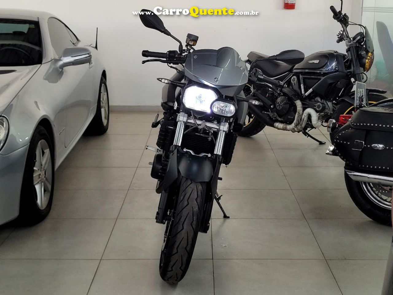 BMW   F 800 R   CINZA 2011 800 GASOLINA - Loja