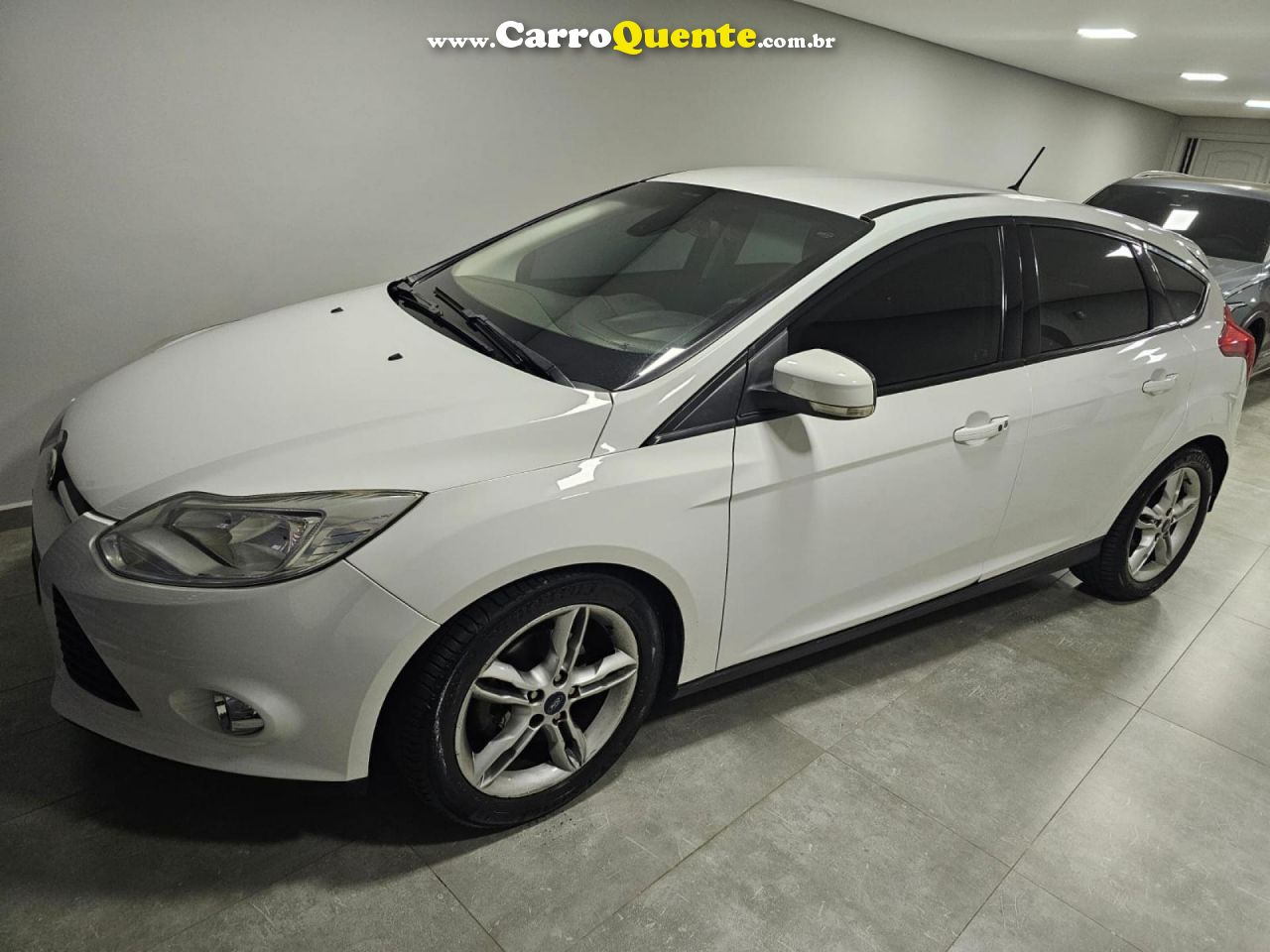 FORD   FOCUS 2.0 16VSESE PLUS FLEX 5P AUT.   BRANCO 2014 2.0 FLEX - Loja