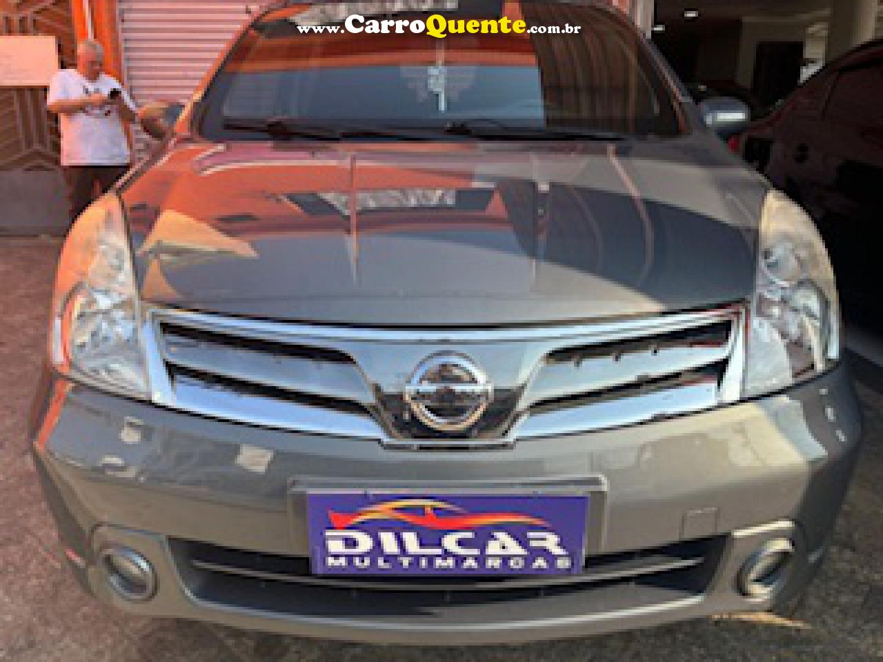 NISSAN   LIVINA GRAND SL 1.8 16V FLEX FUEL AUT.   CINZA 2014 1.8 FLEX - Loja