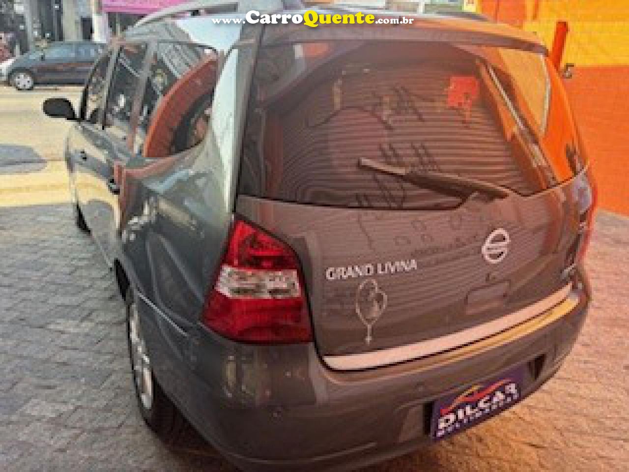 NISSAN   LIVINA GRAND SL 1.8 16V FLEX FUEL AUT.   CINZA 2014 1.8 FLEX - Loja