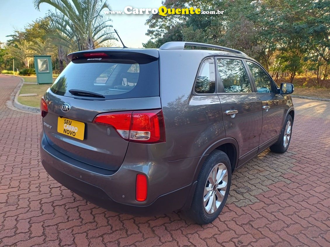 KIA SORENTO 2.4 EX 4X2 16V - Loja