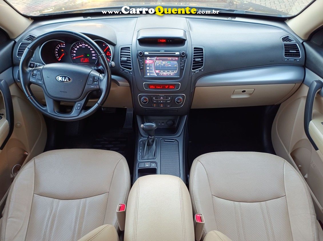 KIA SORENTO 2.4 EX 4X2 16V - Loja