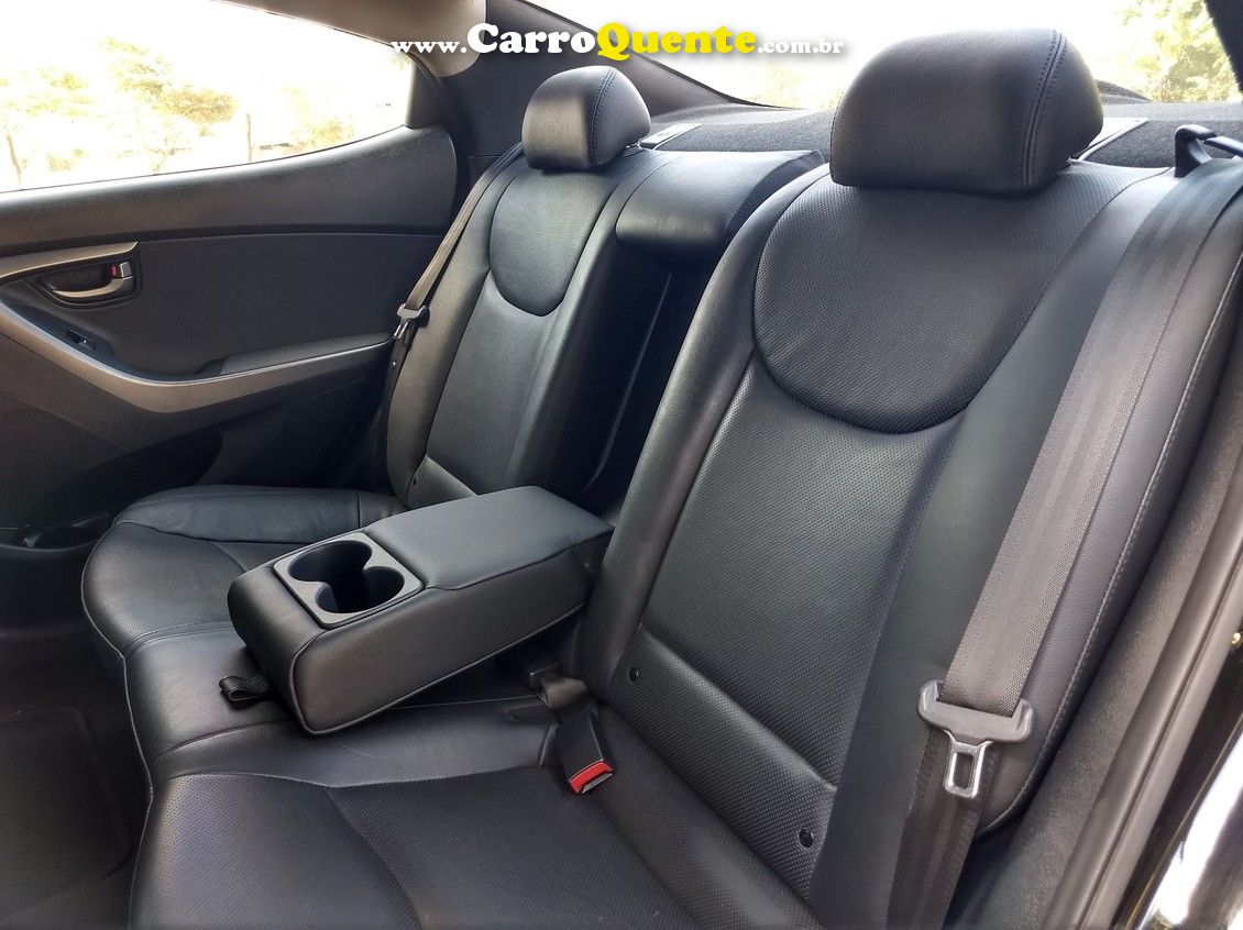 HYUNDAI ELANTRA 2.0 GLS 16V - Loja