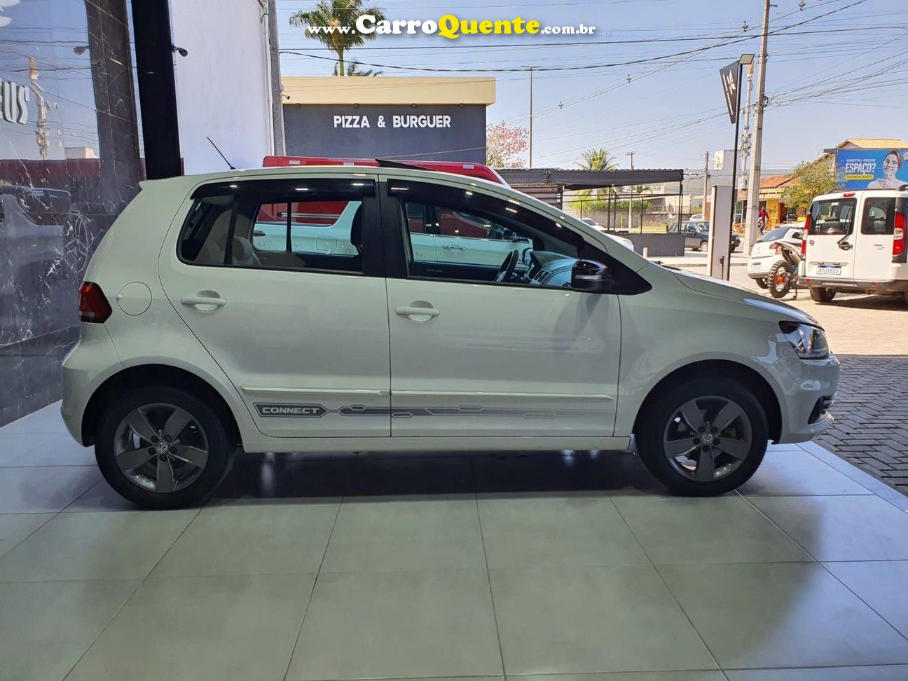 VOLKSWAGEN FOX 1.6 MSI TOTAL CONNECT - Loja