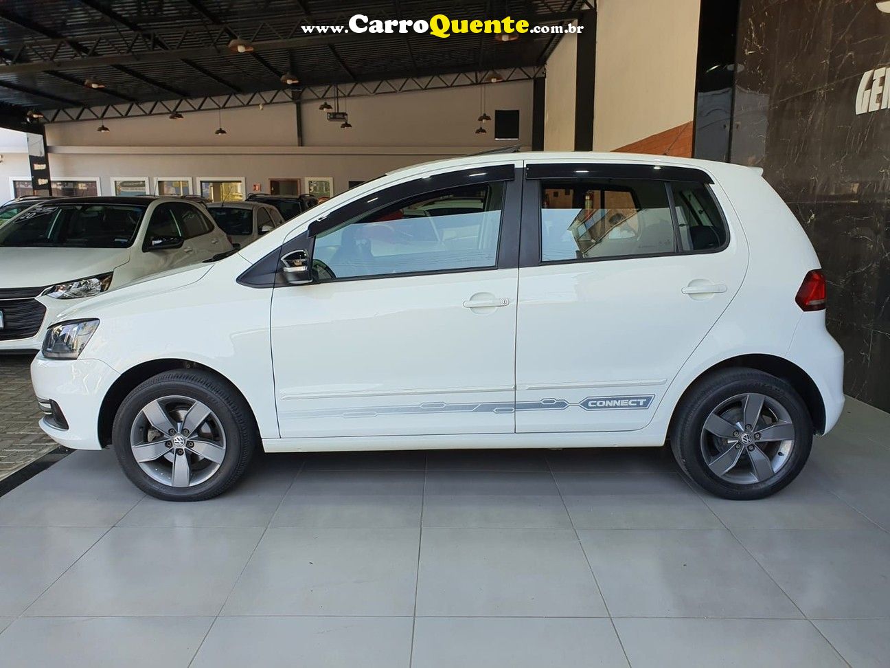 VOLKSWAGEN FOX 1.6 MSI TOTAL CONNECT - Loja