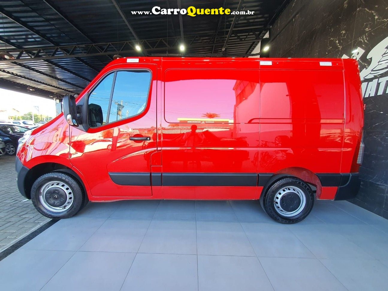 RENAULT MASTER 2.3 DCI FURGAO L1H1 - Loja