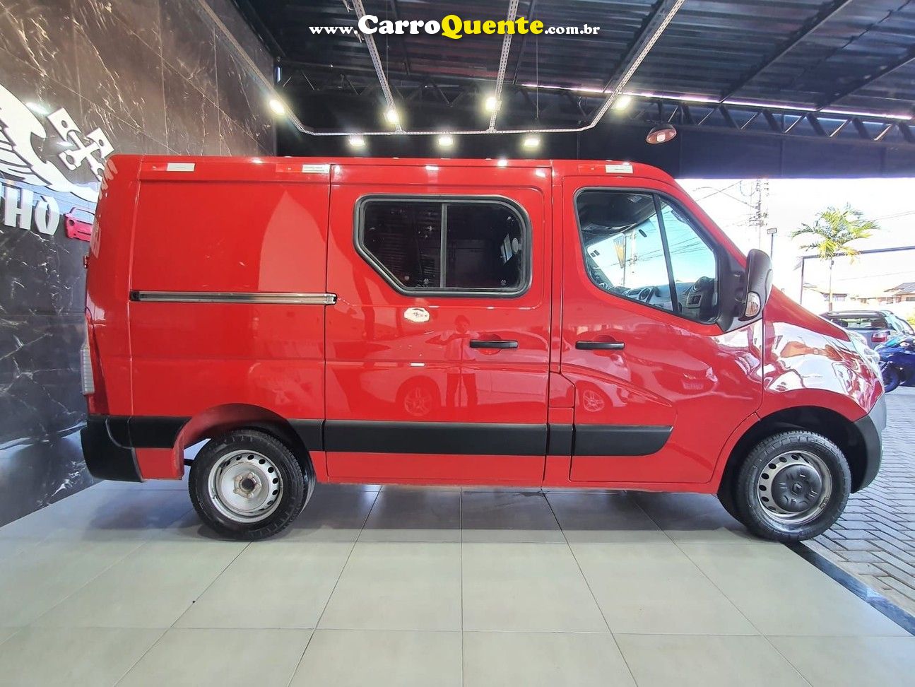 RENAULT MASTER 2.3 DCI FURGAO L1H1 - Loja