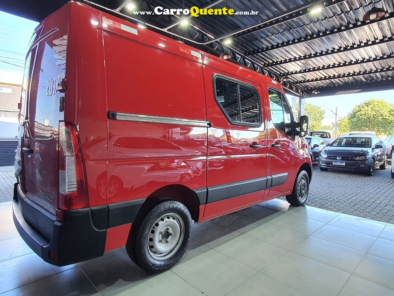 RENAULT MASTER 2.3 DCI FURGAO L1H1 - Loja