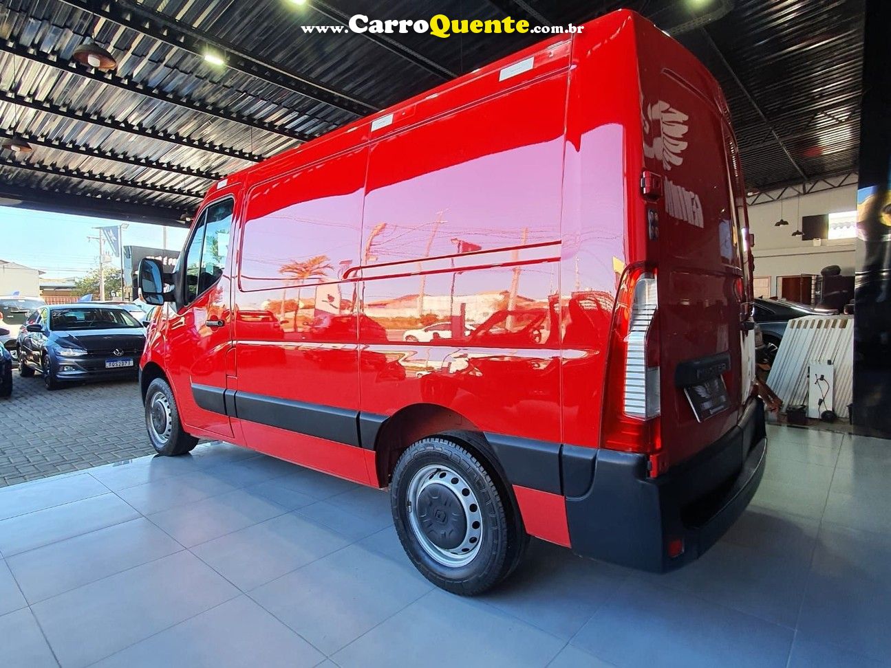 RENAULT MASTER 2.3 DCI FURGAO L1H1 - Loja