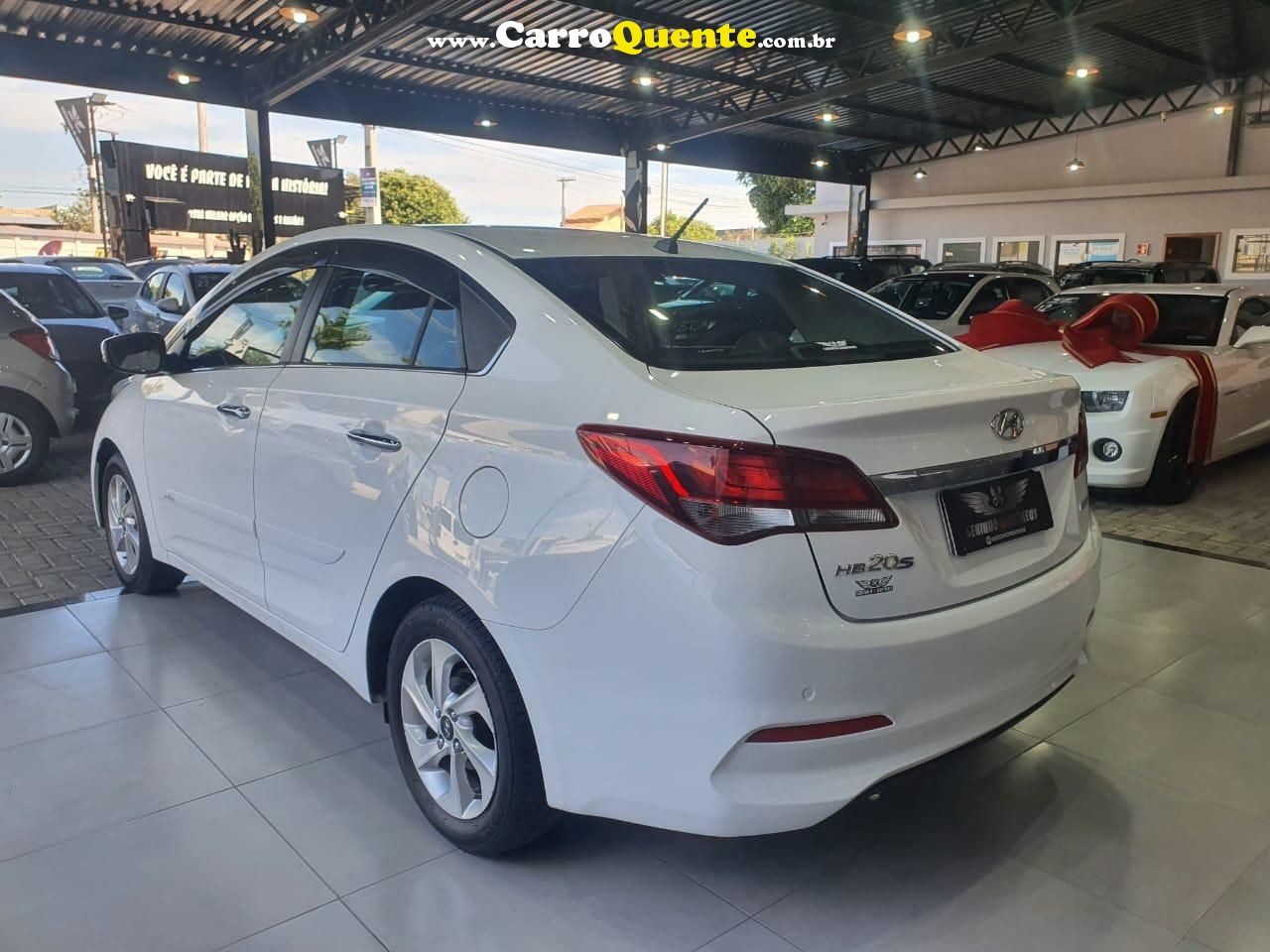 HYUNDAI HB20S 1.6 PREMIUM 16V - Loja