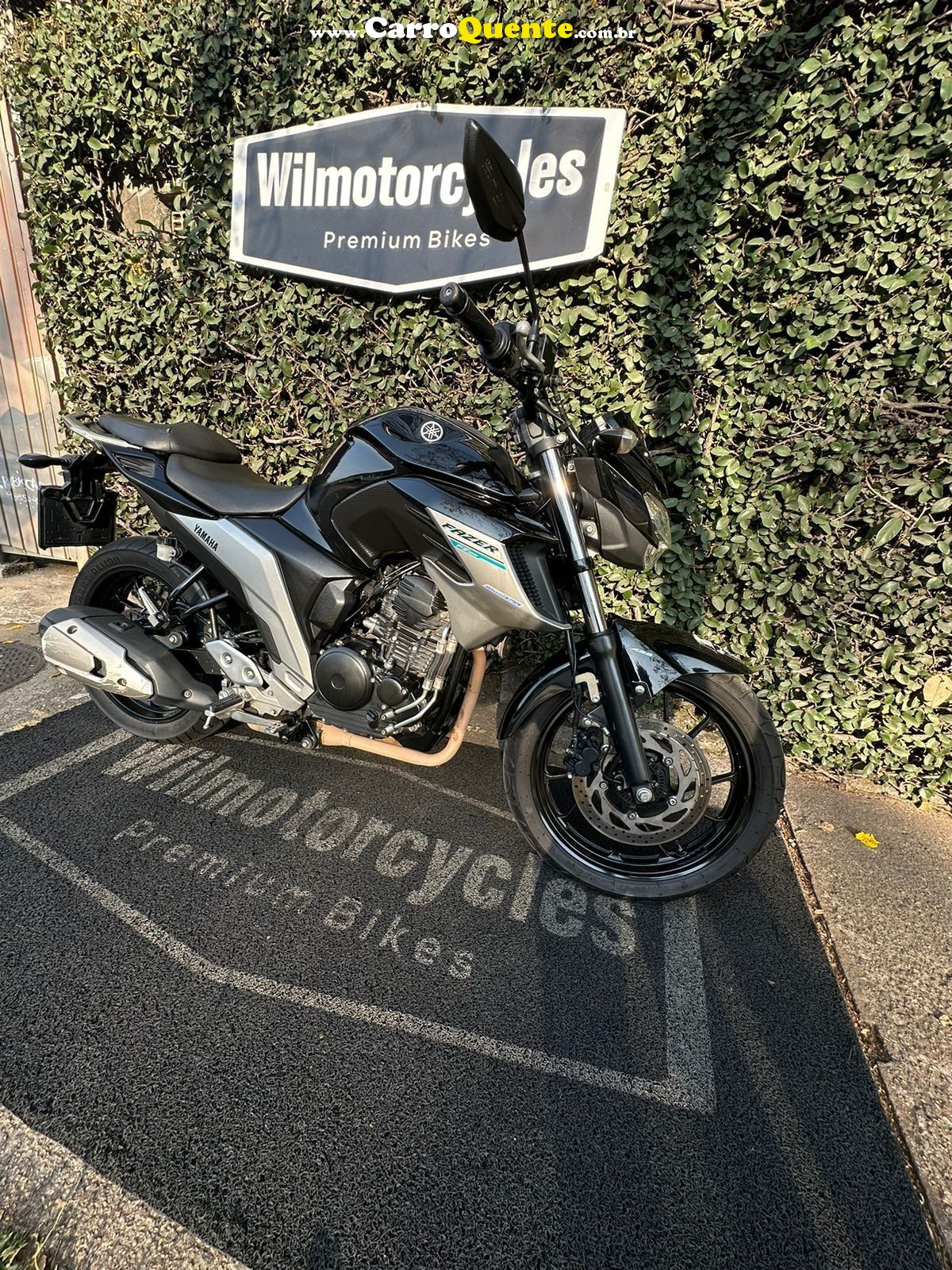 YAMAHA FZ25 FAZER ABS  - Loja