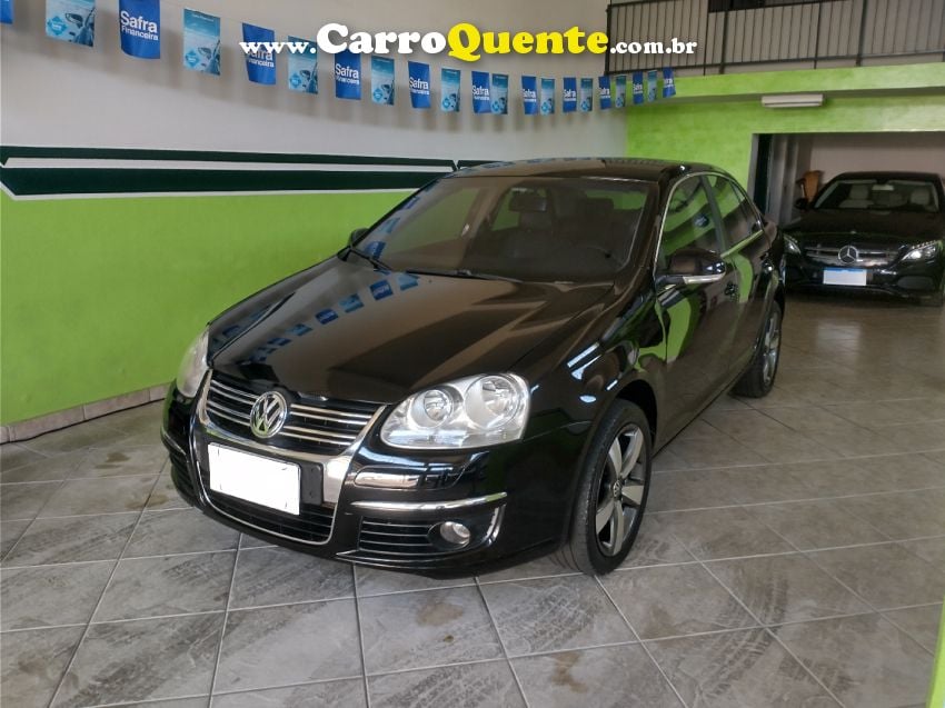 Volkswagen JETTA 2.5 I 20V 170CV GASOLINA 4P TIPTRONIC - Loja