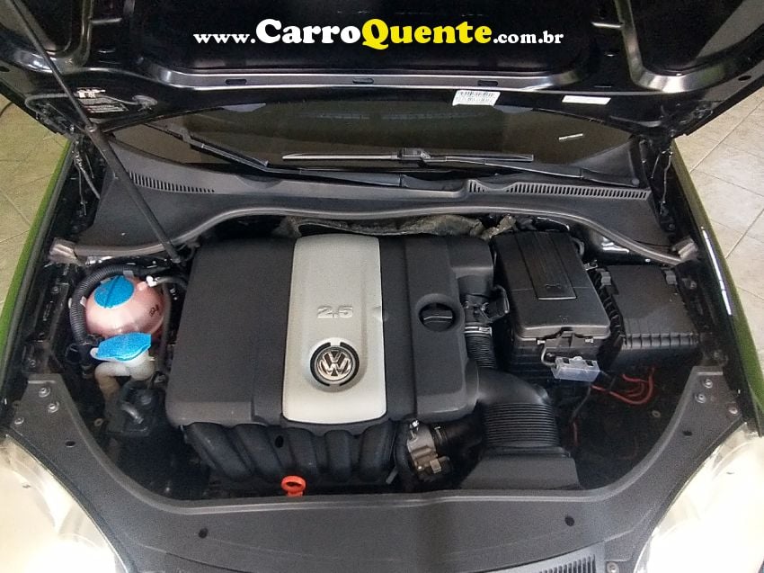 Volkswagen JETTA 2.5 I 20V 170CV GASOLINA 4P TIPTRONIC - Loja