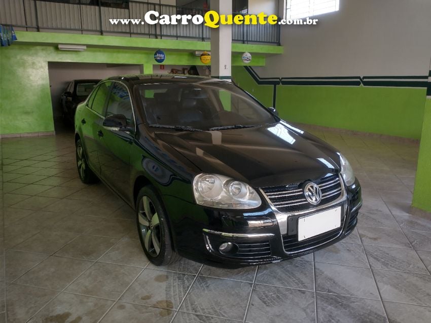 Volkswagen JETTA 2.5 I 20V 170CV GASOLINA 4P TIPTRONIC - Loja