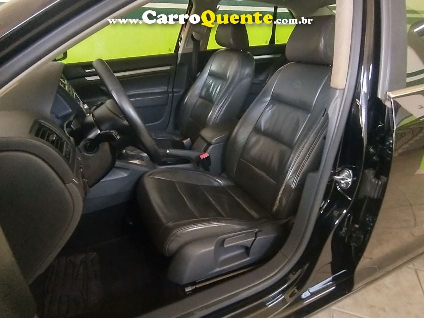 Volkswagen JETTA 2.5 I 20V 170CV GASOLINA 4P TIPTRONIC - Loja