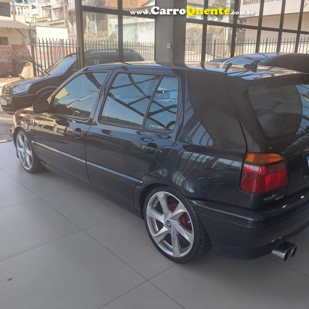 VOLKSWAGEN   GOLF GL 1.8 2.0I 4P   PRETO 1995 1.8 GASOLINA - Loja