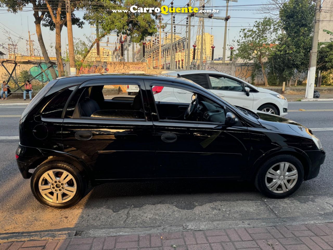 CHEVROLET   CORSA HAT. MAXX 1.4 8V ECONOFLEX 5P   PRETO 2012 1.4 FLEX - Loja