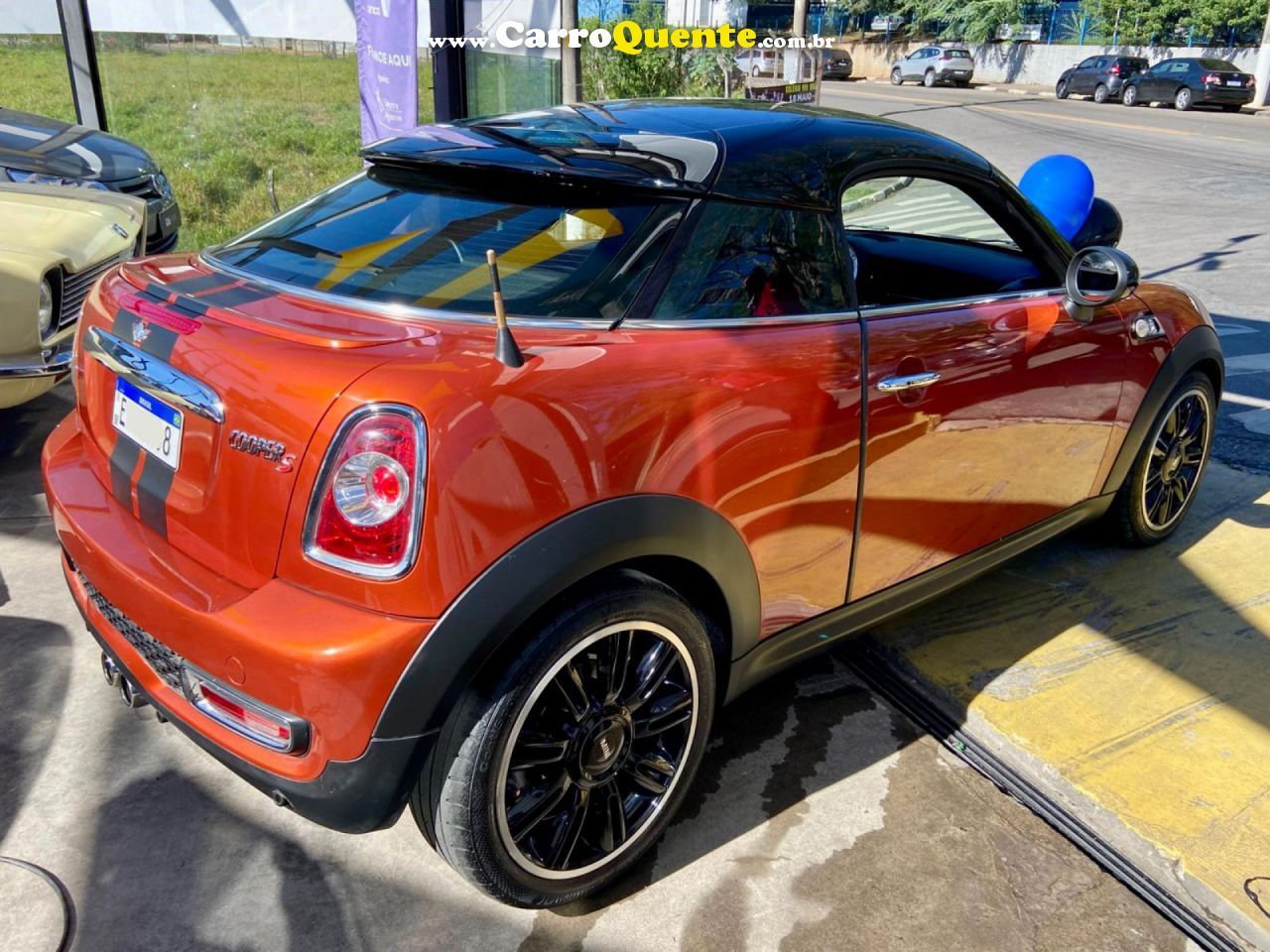 MINI   COOPER COUPE S 1.6 AUT.   LARANJA 2012 1.6 GASOLINA - Loja