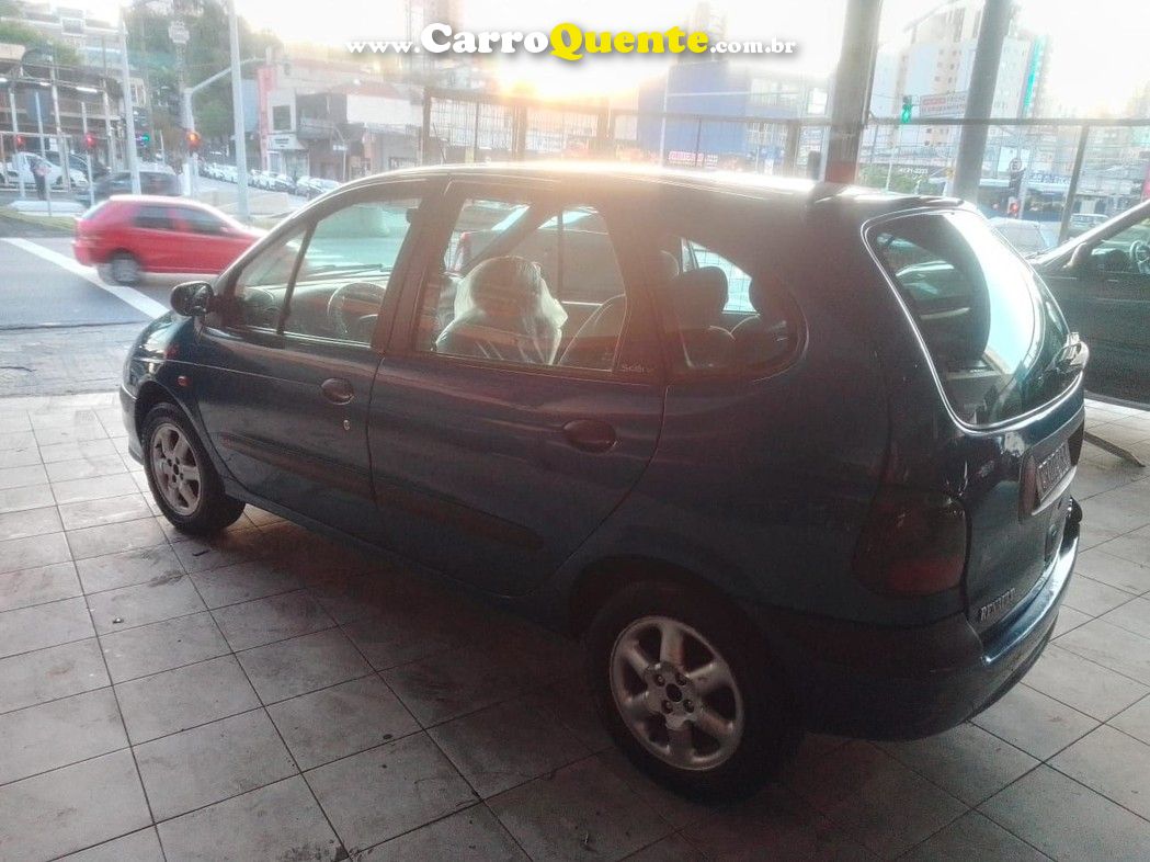 RENAULT SCENIC 2.0 RXE 8V - Loja