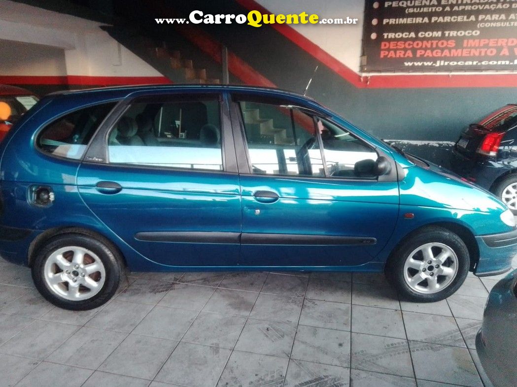 RENAULT SCENIC 2.0 RXE 8V - Loja