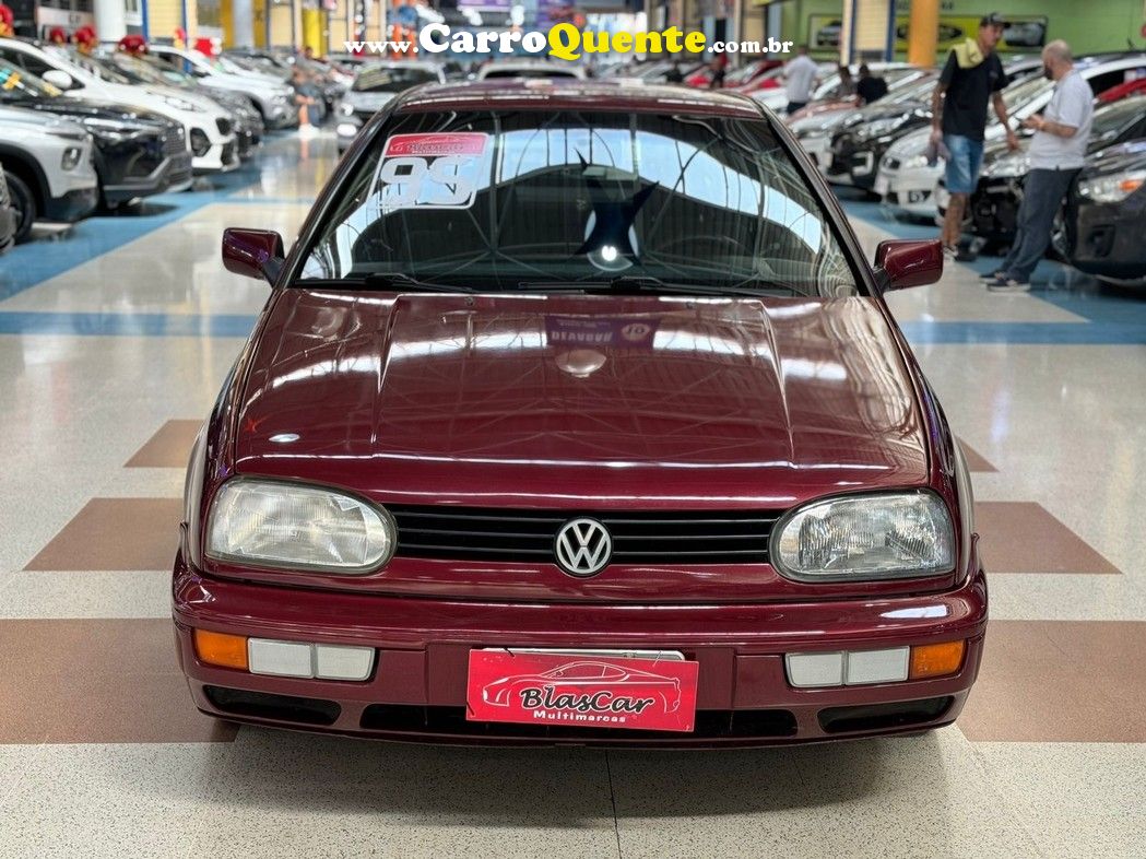 VOLKSWAGEN GOLF 1.8 MI GL 8V - Loja