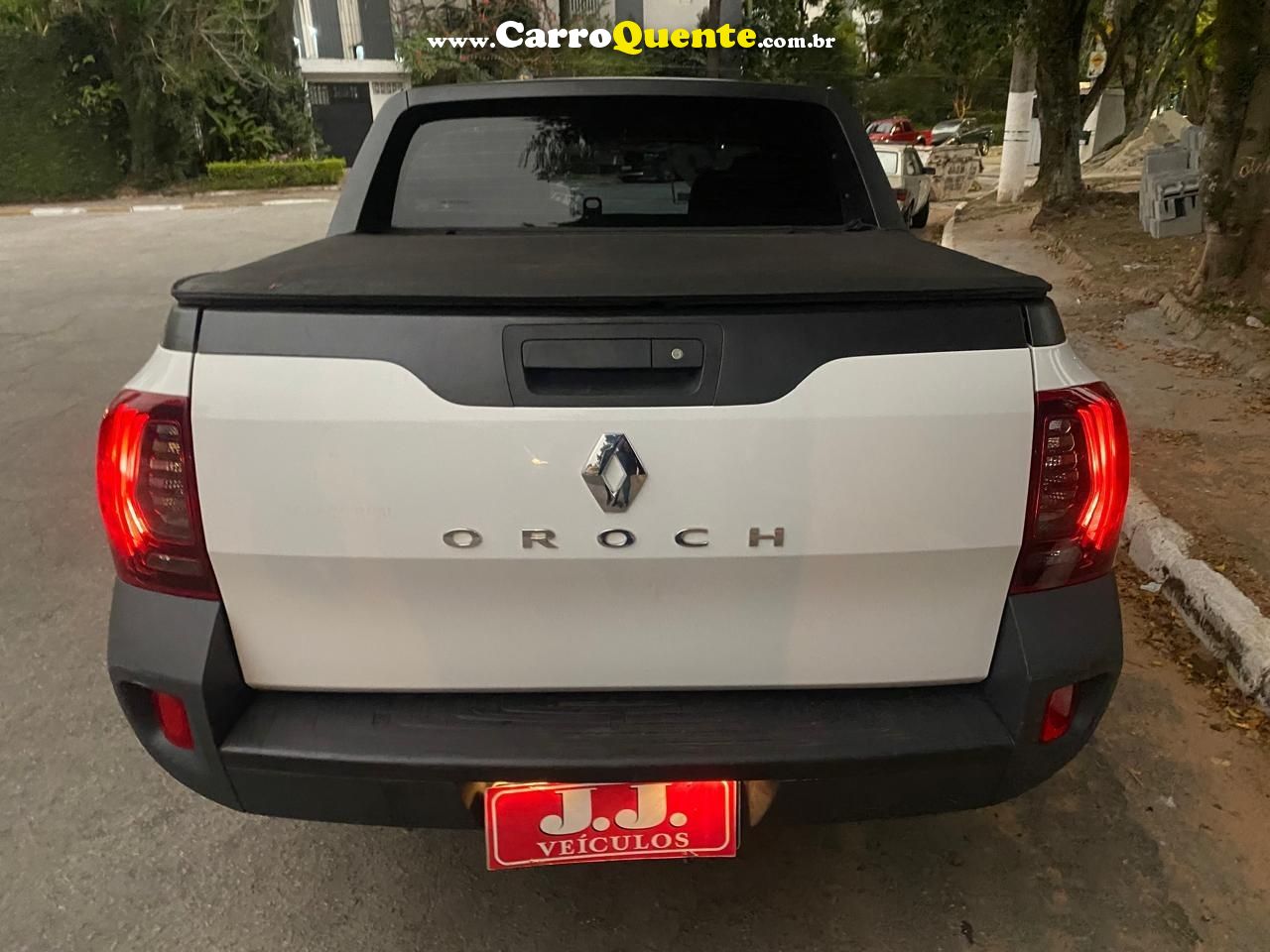 RENAULT DUSTER OROCH 1.6 16V SCE EXPRESSION - Loja