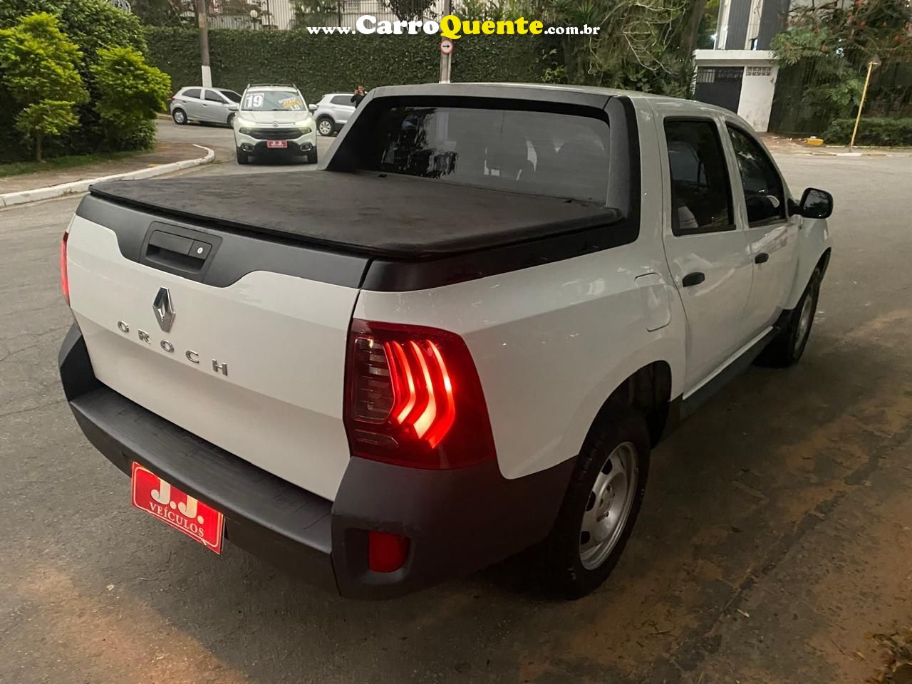 RENAULT DUSTER OROCH 1.6 16V SCE EXPRESSION - Loja