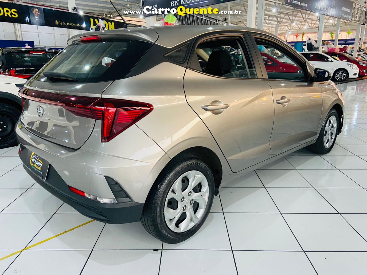 HYUNDAI   HB20 COMFORT 1.0 FLEX 12V MEC.   PRATA 2023 1.0 FLEX - Loja