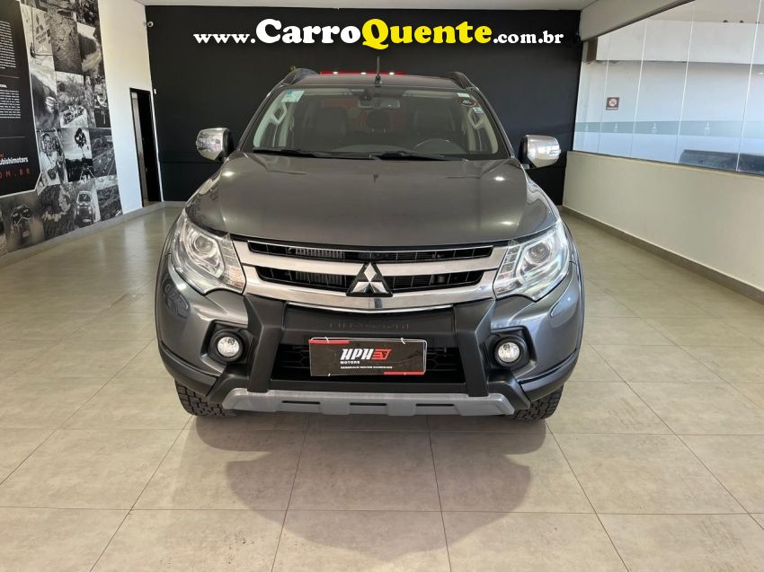 Mitsubishi L200 TRITON 2.4 16V TURBO DIESEL OUTDOOR HPE-S CD 4X4 AUTOMÁTICO - Loja