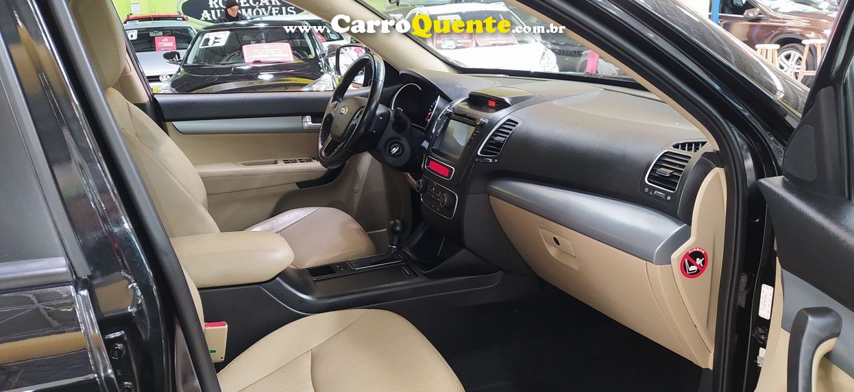 KIA SORENTO 2.4 S.263 4X2 16V - Loja