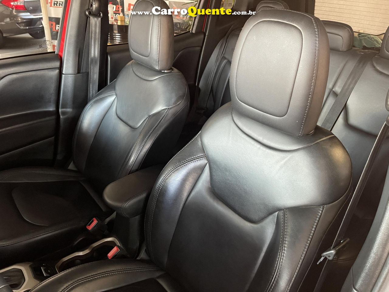 JEEP   RENEGADE1.8 4X2 FLEX 16V AUT.   VERMELHO 2018 1.8 FLEX - Loja